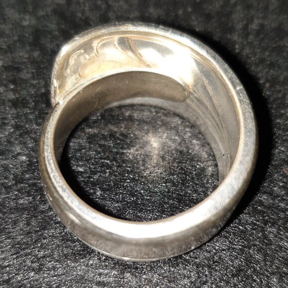 Beautiful Vintage 1960s Lily Flower Silver-Tone Spoon Ring – Size 9 - Picture 7 of 13